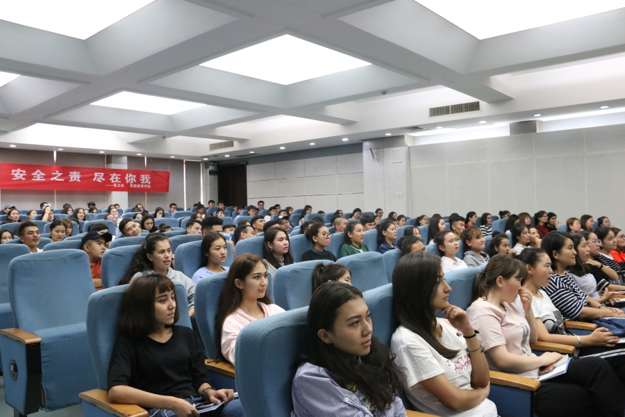 附图02公司组织安全教育.JPG